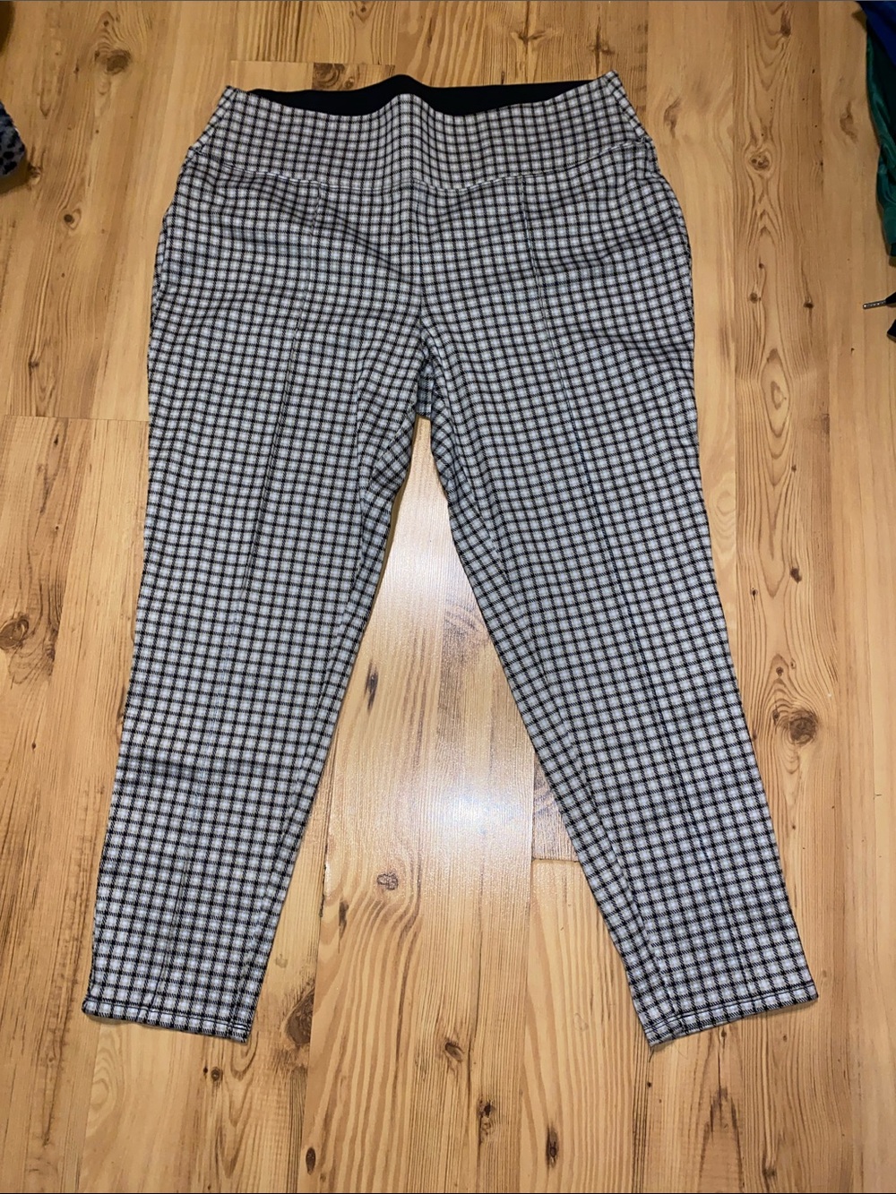 Nine West Black and Brown Plaid Cropped Ponte Pants